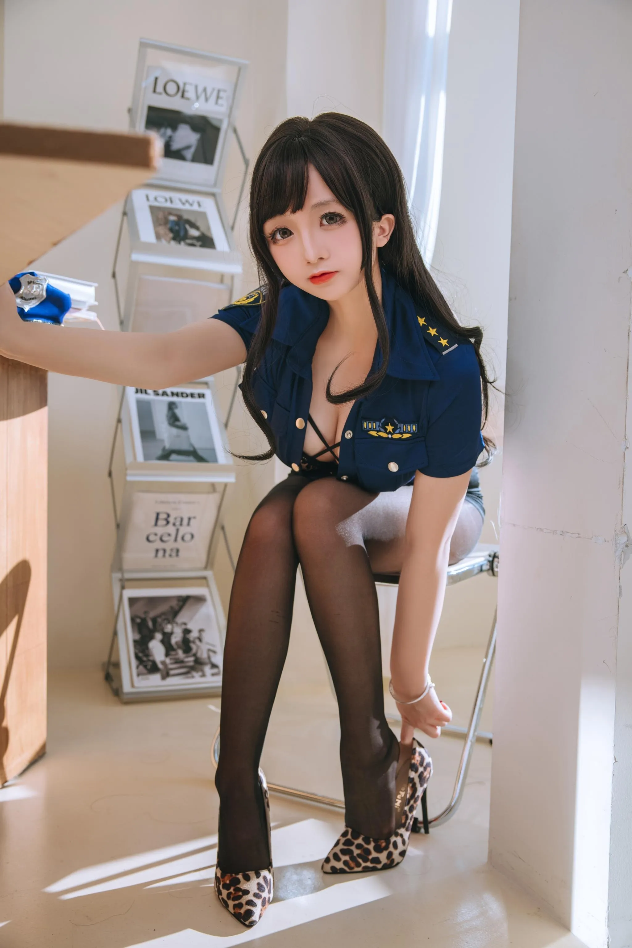 日奈娇 – NO.37 豹纹女警 [80P]插图2